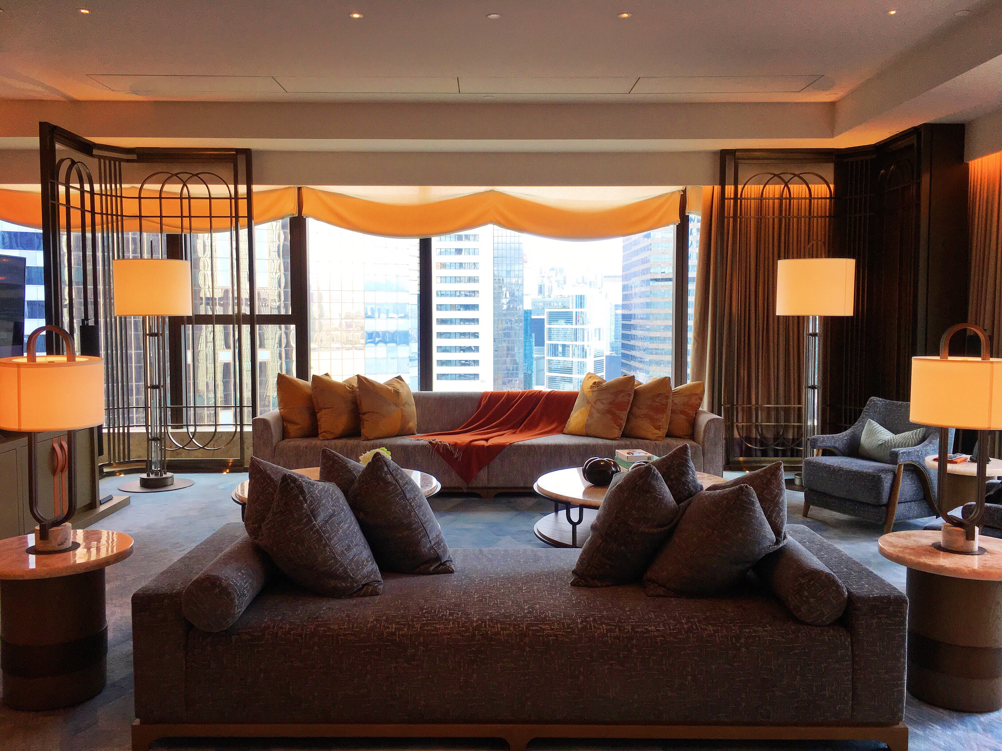 环球旅行:万豪全球第7000家酒店,香港瑞吉-总统套房