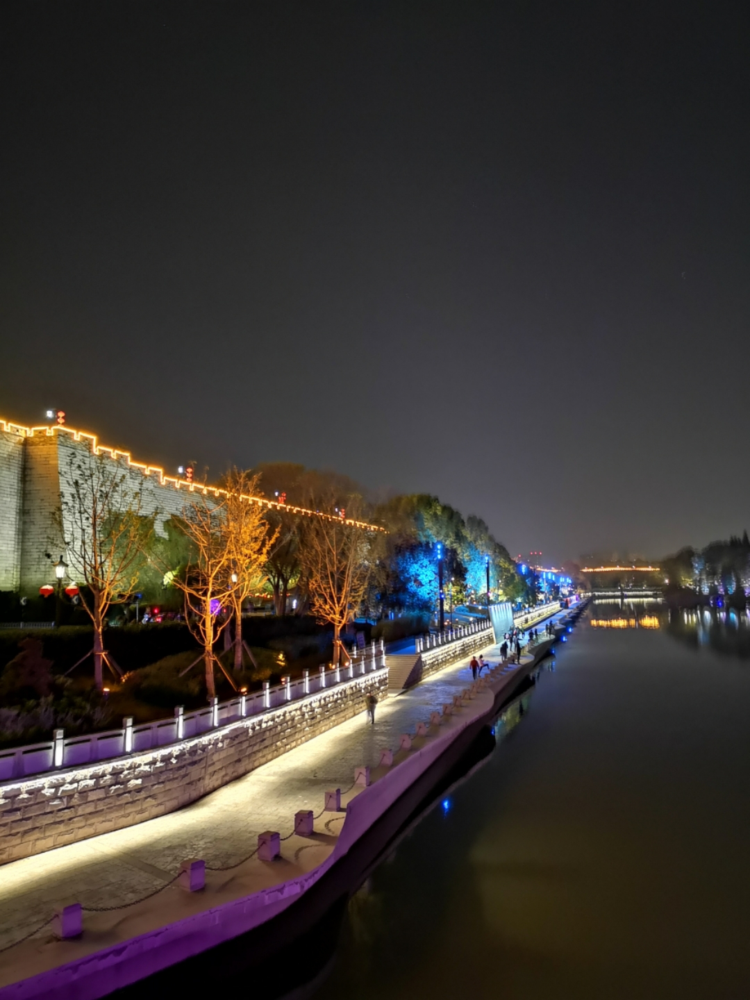 城墙夜景
