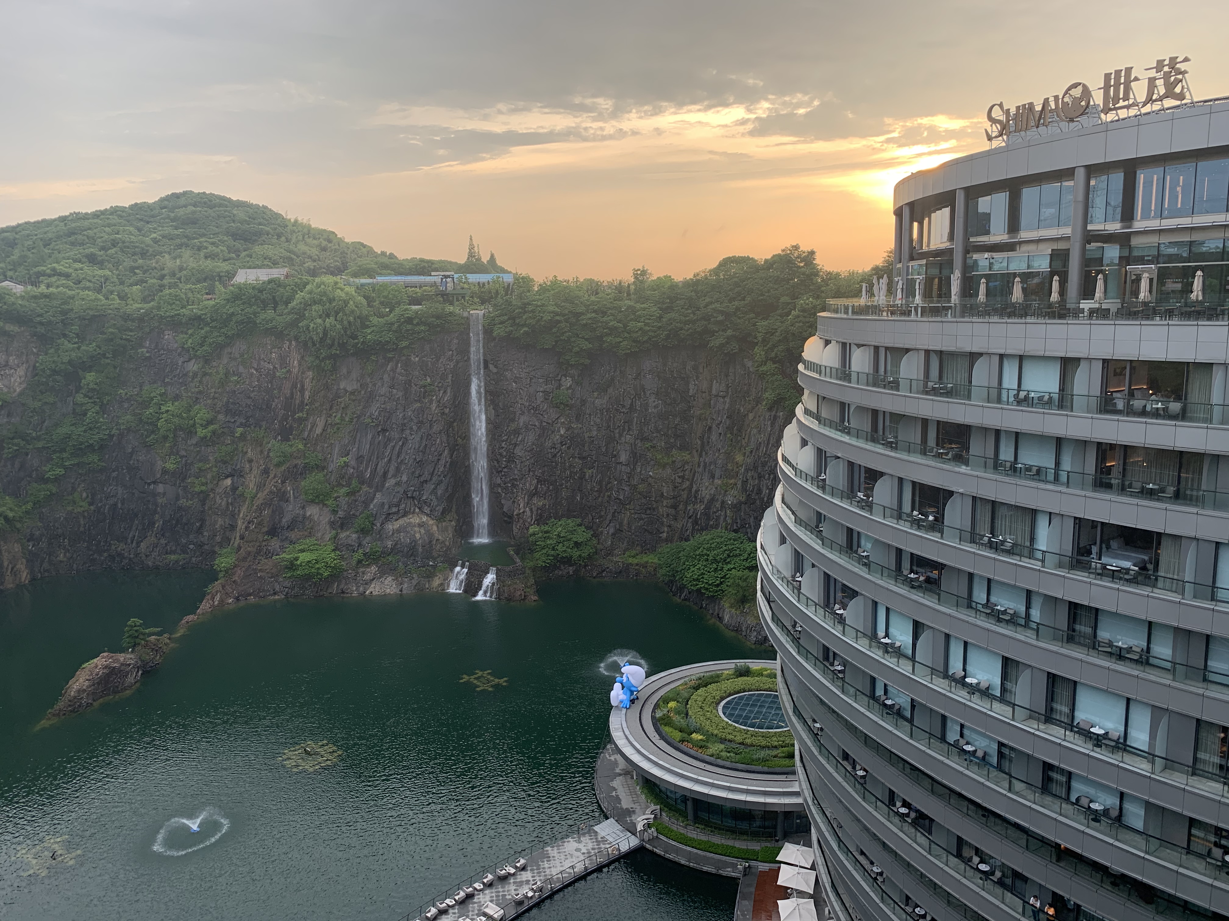 坑中有丘壑,天地自宽__上海佘山世贸洲际酒店(深坑酒店)