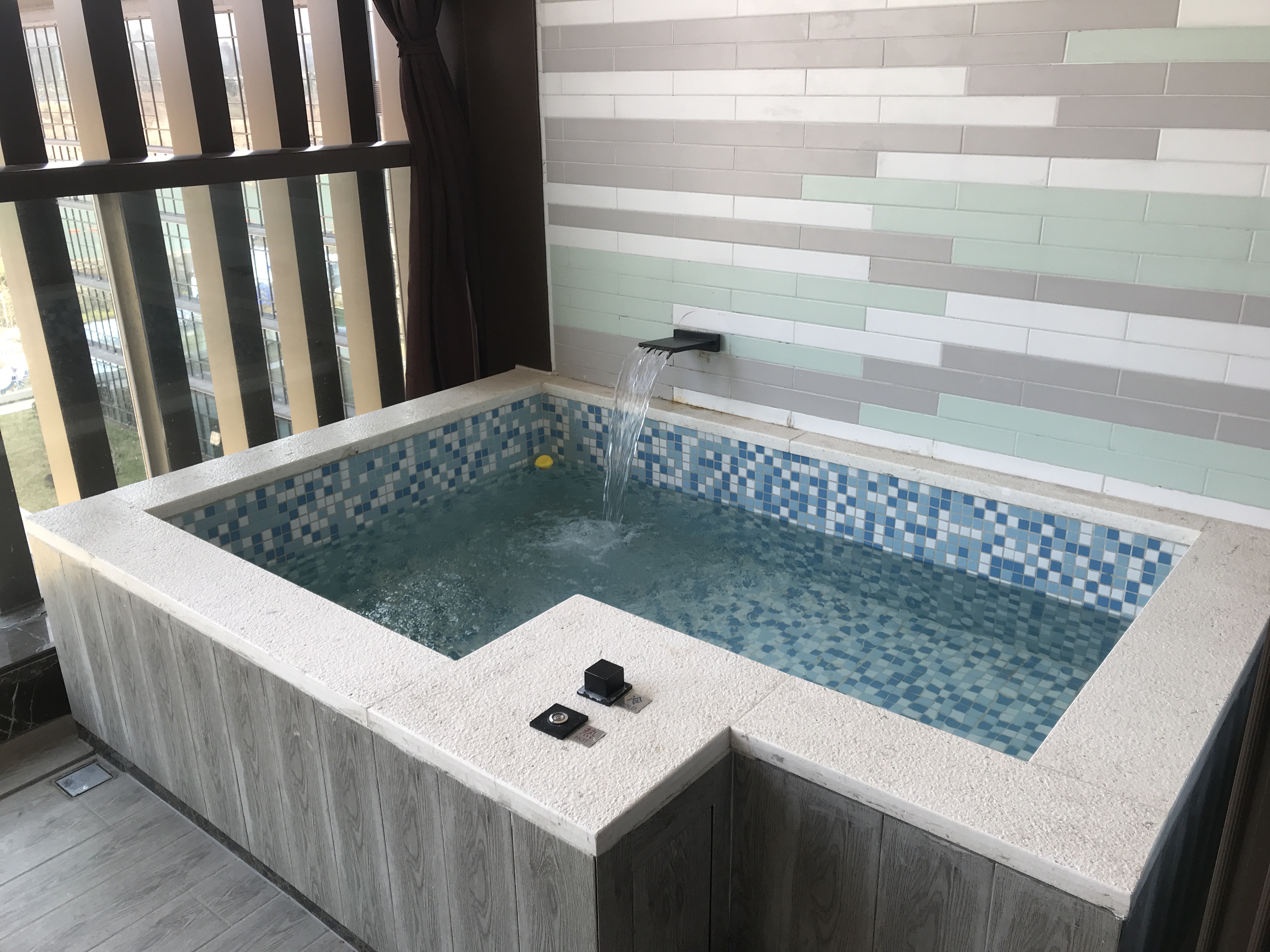 茅山温泉假日度假酒店入住体验