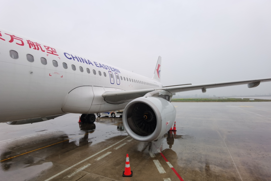 东方航空牛年公务舱首飞解锁新机场mu2292杭州hgh信阳xai西安xiy