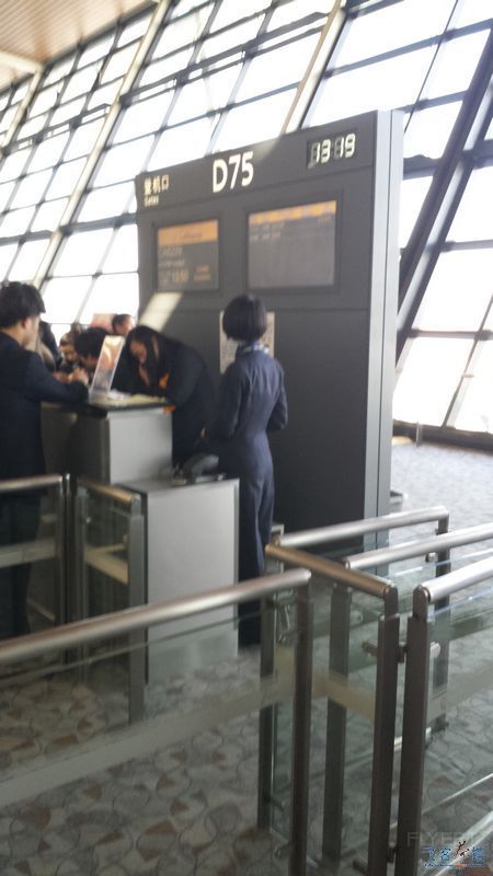 【汉莎又送RIMOWA啦】记第一次洲际头等PVG-FRA-DTW上（A380七椅一床超详细报告）