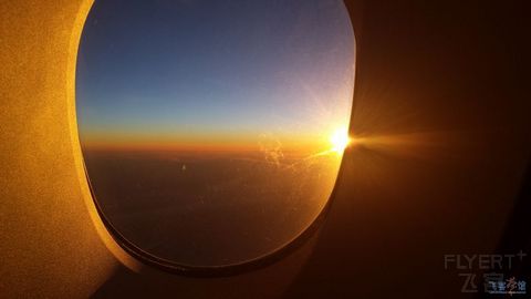 【汉莎又送RIMOWA啦】记第一次洲际头等PVG-FRA-DTW上（A380七椅一床超详细报告）