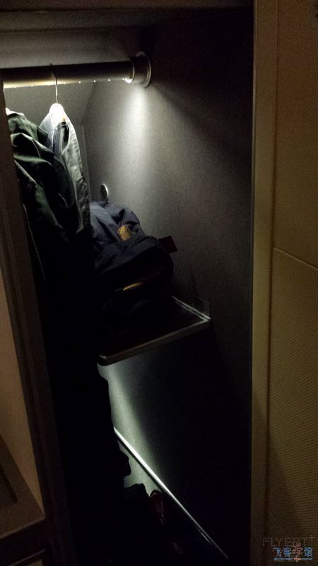 【汉莎又送RIMOWA啦】记第一次洲际头等PVG-FRA-DTW上（A380七椅一床超详细报告）
