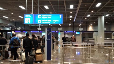 【汉莎又送RIMOWA啦】记第一次洲际头等PVG-FRA-DTW上（A380七椅一床超详细报告）