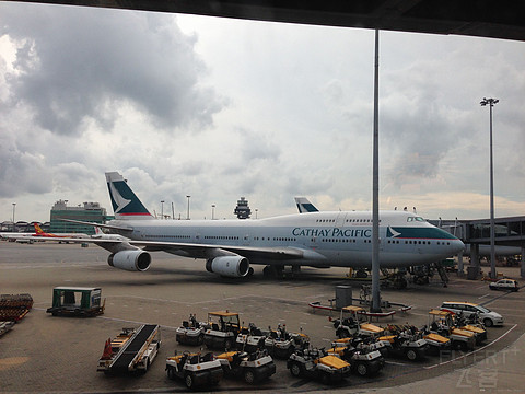 [ѹ] ̩ ԲThe World's Best Airline' ȫµ CAN-HKG-BKK