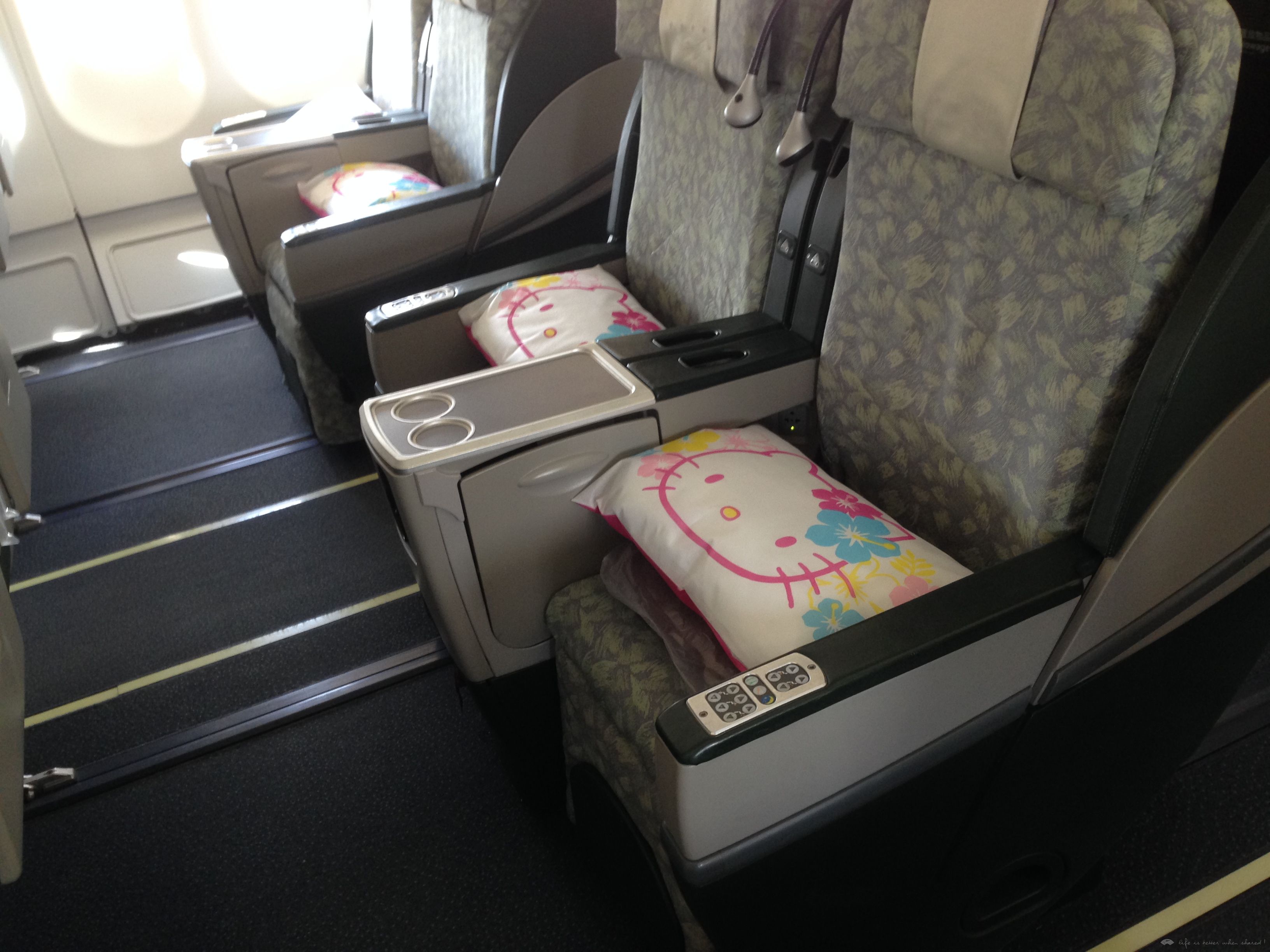 ٳ2Hello Kitty BR197+BR857 NRT-TPE-HKG ϸ+ͼ