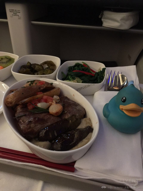 国航CA933 PEK-CDG头等舱啰嗦版汇报 顺带CA934 CDG-PEK 商务舱 极简版汇报