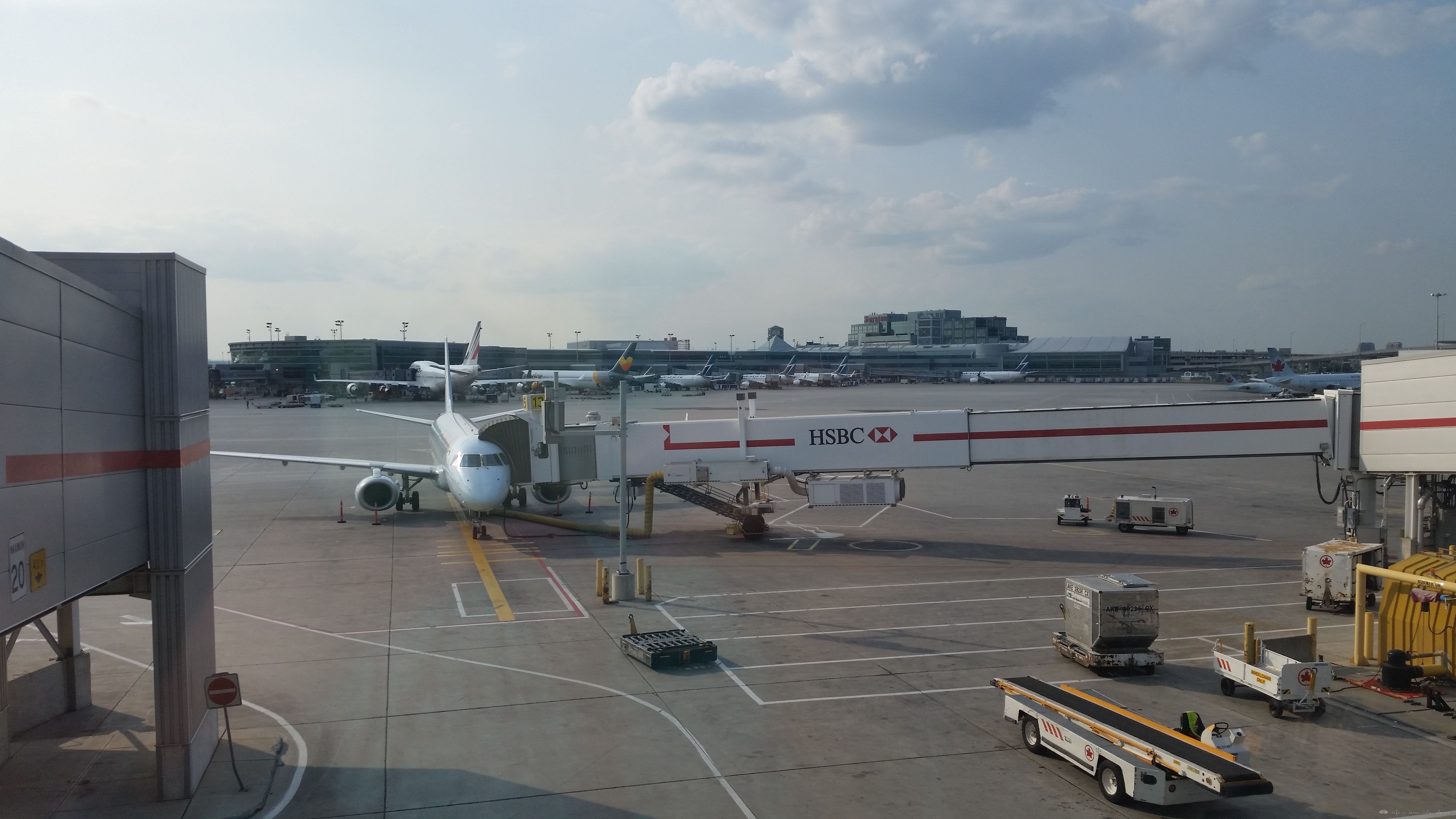 ӹPart 3: AC1150 A321 YYC-YYZ; AC226 E190 YYZ-YOW; MLL in YOW