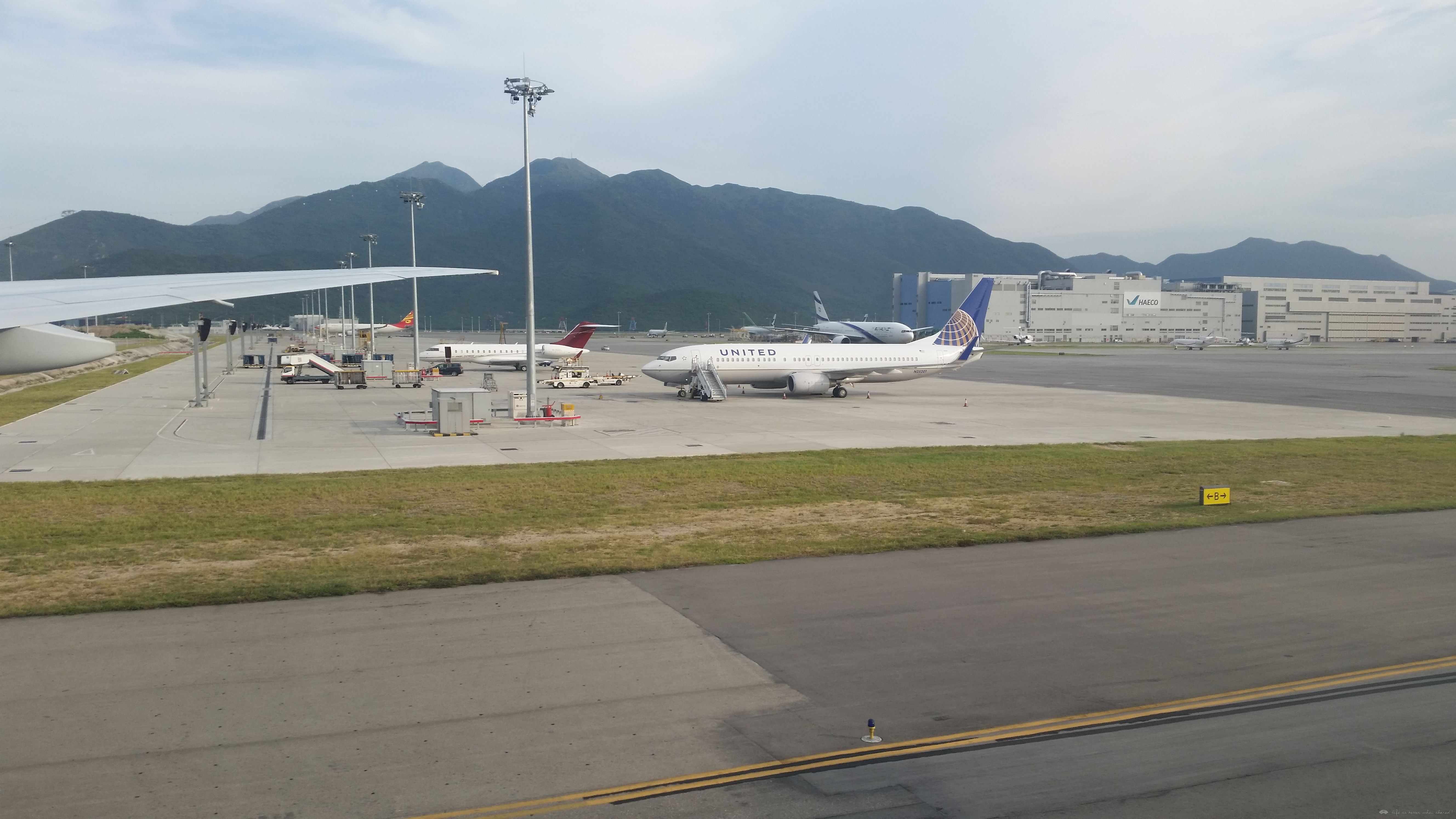 ӹPart 4:AC YYZ-YVR-HKG; ܶ77W*˿20Сʱ; MLL in YYZ&YVR