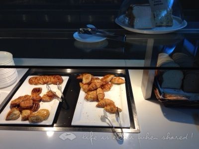 QANTASϤī ޵DOMESTIC BUSINESS LOUNGE