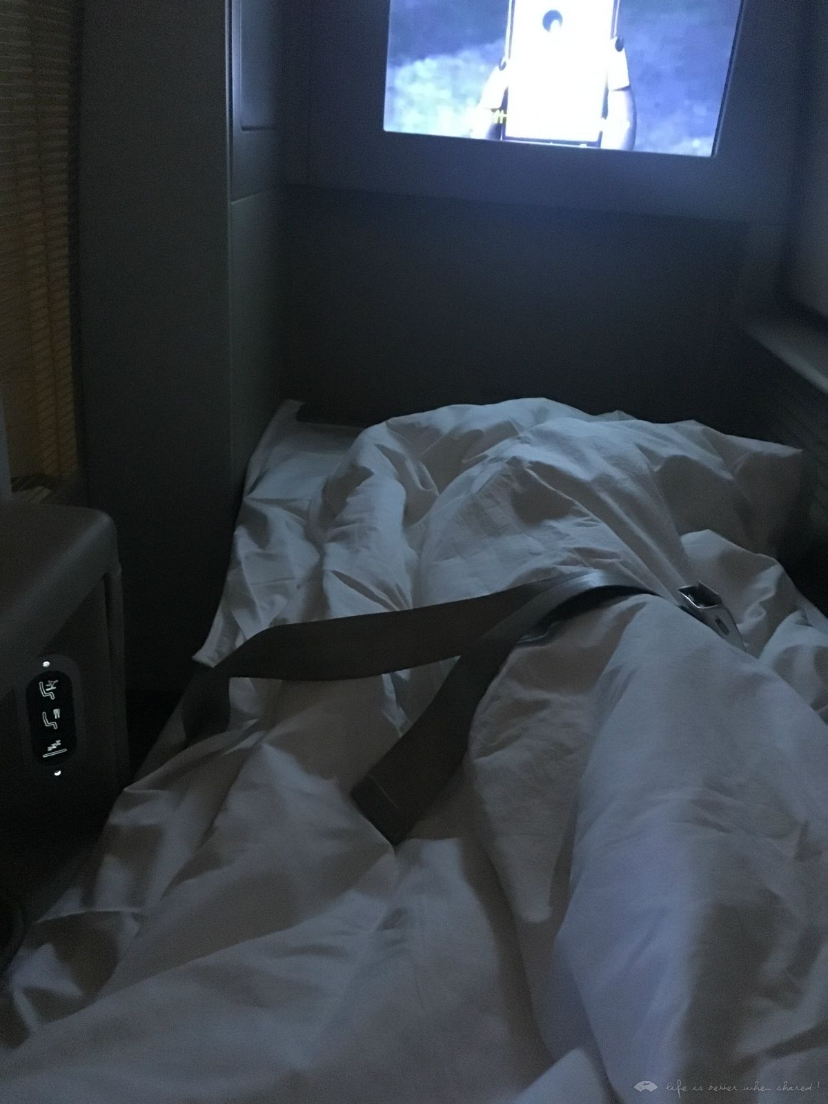 MU77WͷȲ PVG-LAX