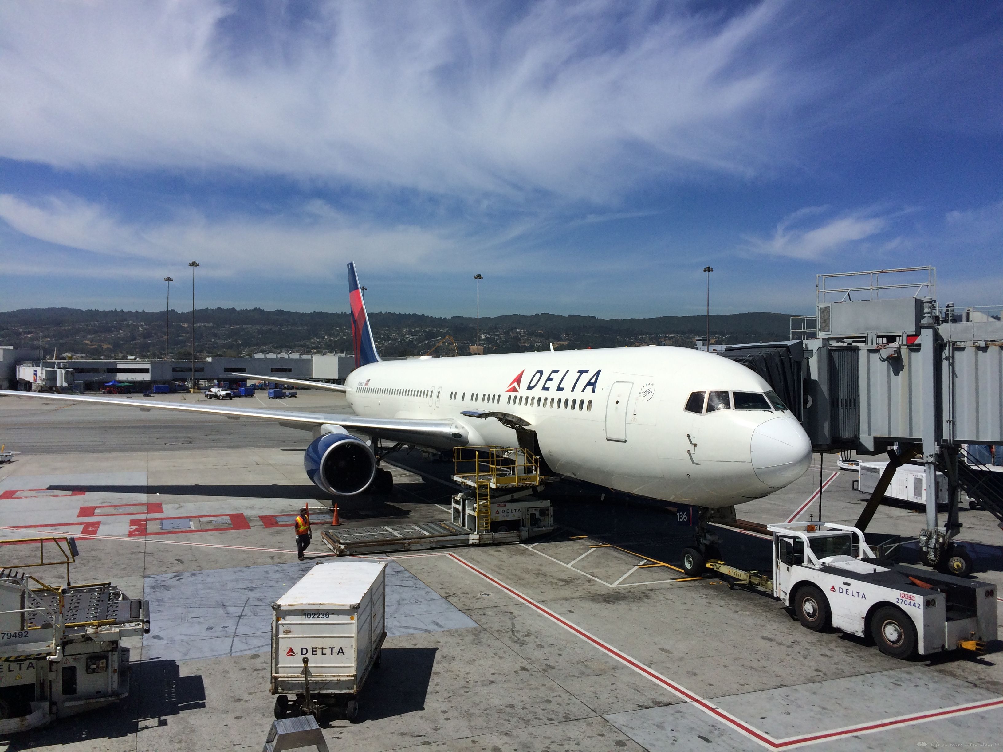 SFO-JFK½Delta Comfort+