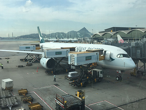 （多图）国泰A359的经济舱报告＋短评 CX400 HKG-TPE