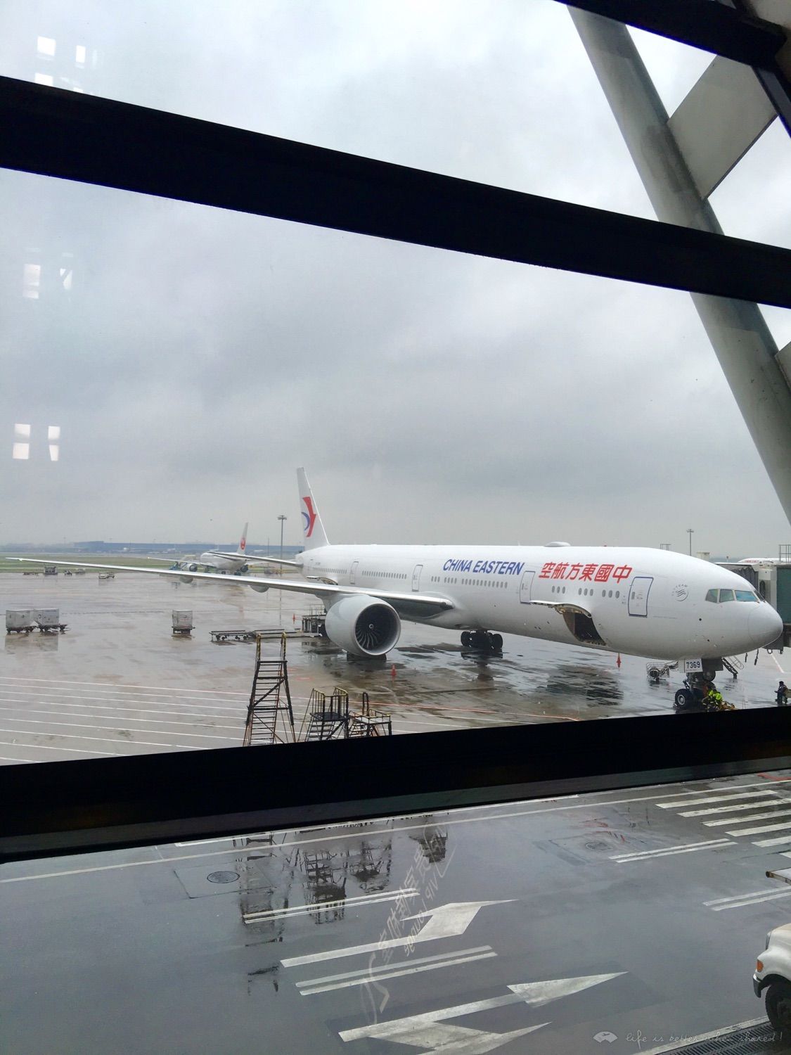 ˬ; PVG-ICN ;773