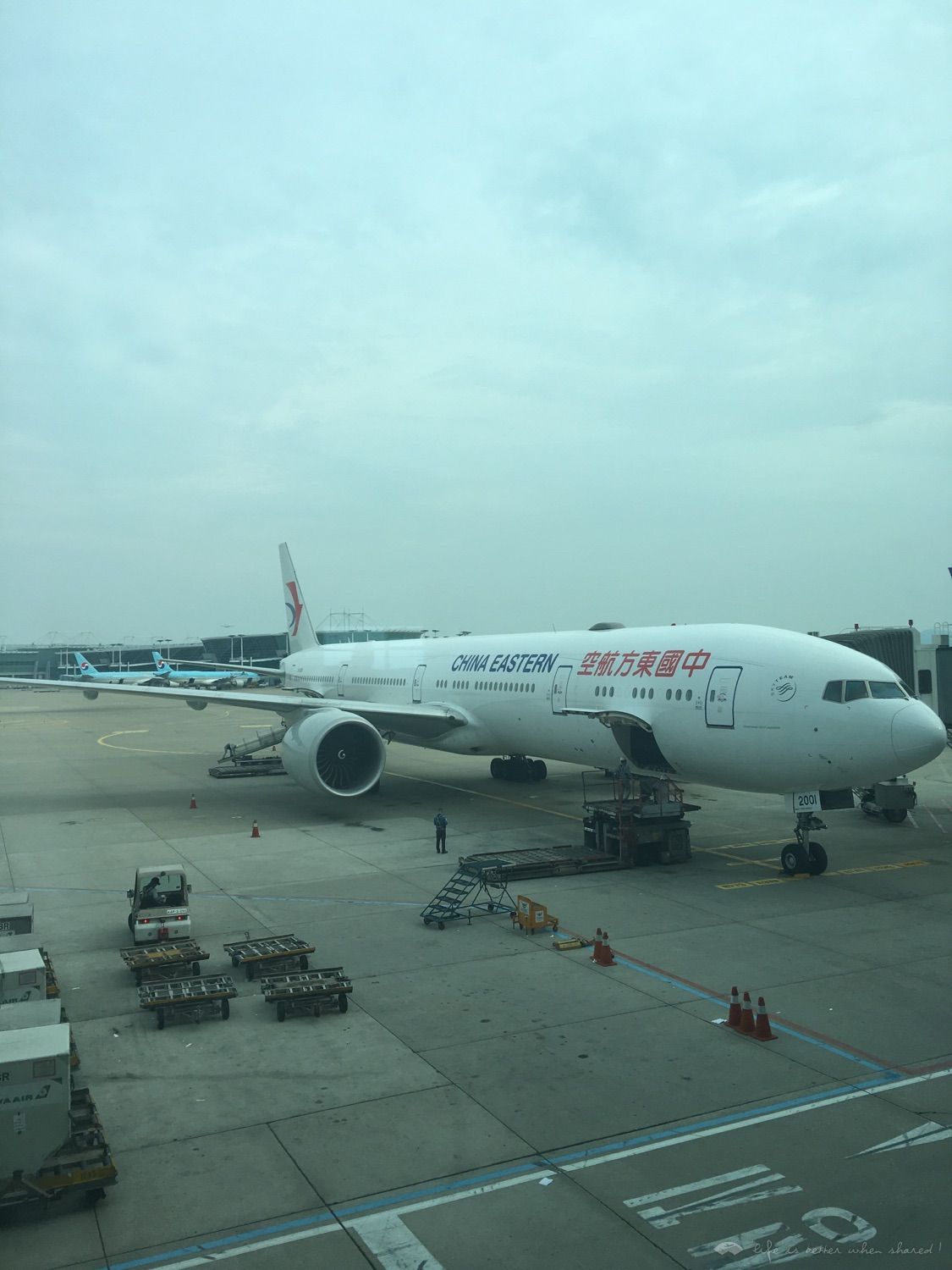 ˬ; PVG-ICN ;773