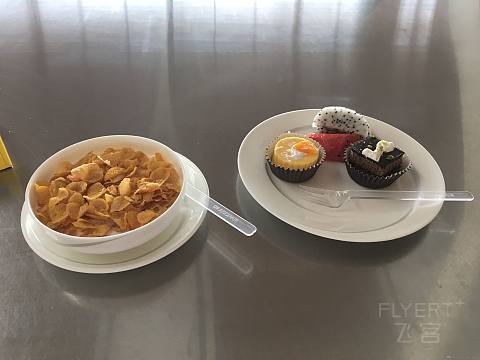 (CX)PVG-HKG-BKK商务仓,PIER内部,BKK贵宾室！8.15更新剩余3段（只看该作者阅览全部）