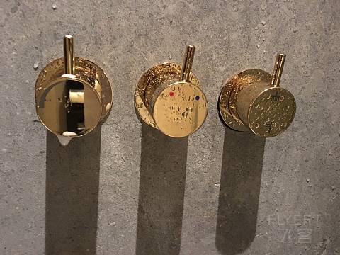 (CX)PVG-HKG-BKK商务仓,PIER内部,BKK贵宾室！8.15更新剩余3段（只看该作者阅览全部）
