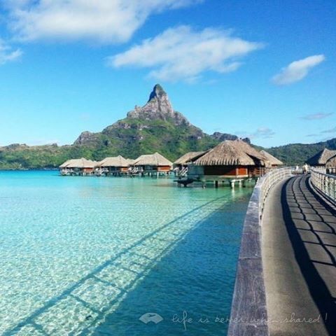 The St. Regis Bora Bora Resort Ϫز