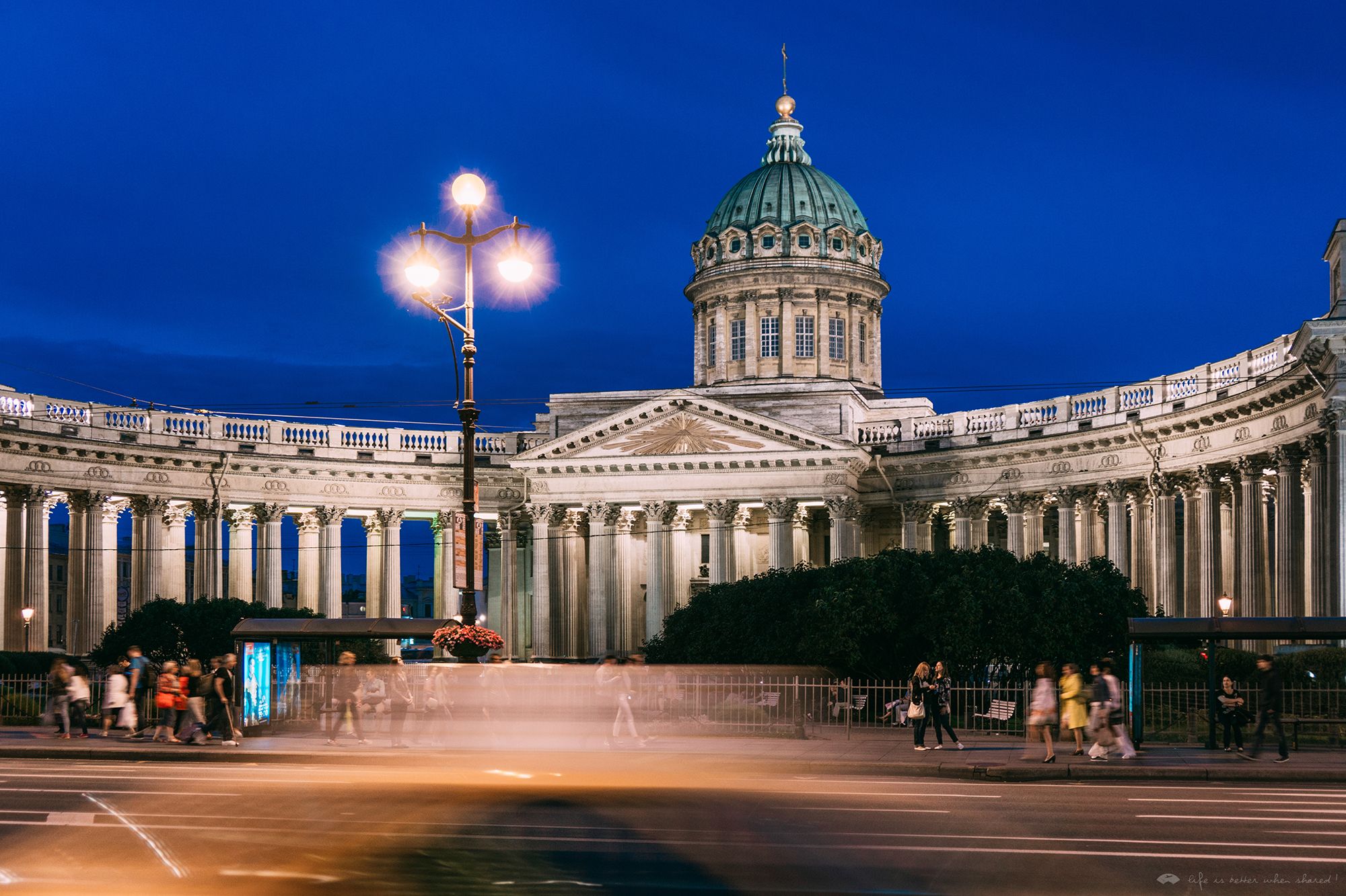 ʥ˵ñWƵ W Saint Petersburg - Fantastic Suite