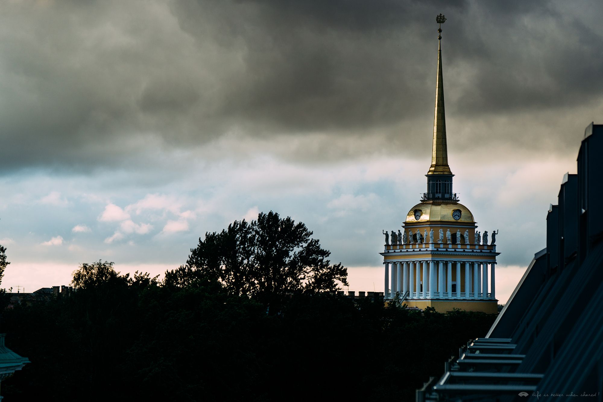 ʥ˵ñWƵ W Saint Petersburg - Fantastic Suite