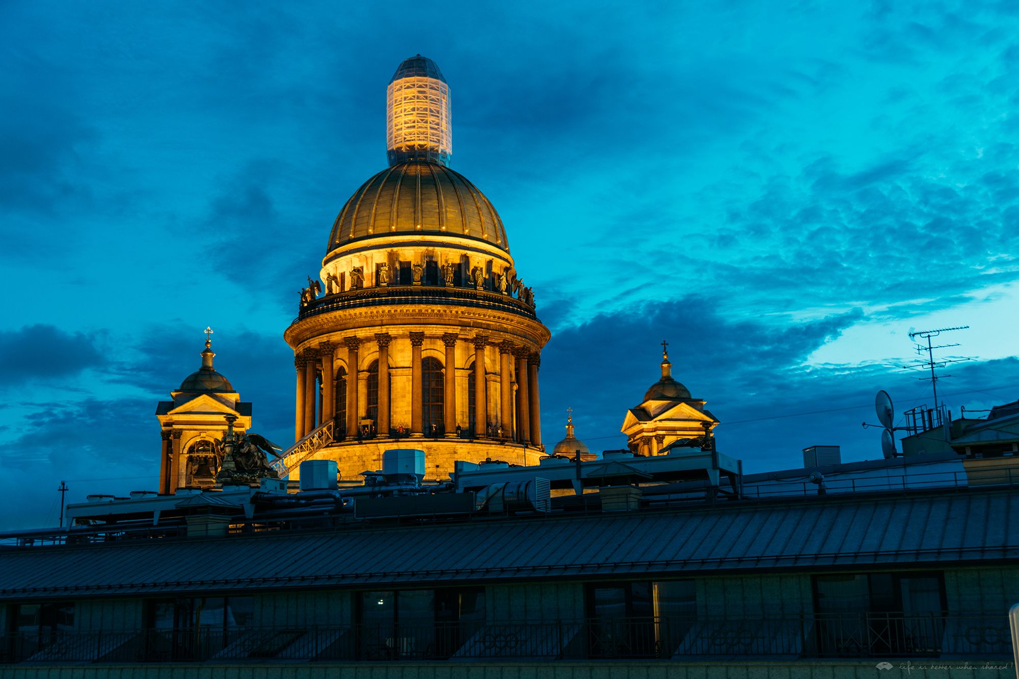 ʥ˵ñWƵ W Saint Petersburg - Fantastic Suite