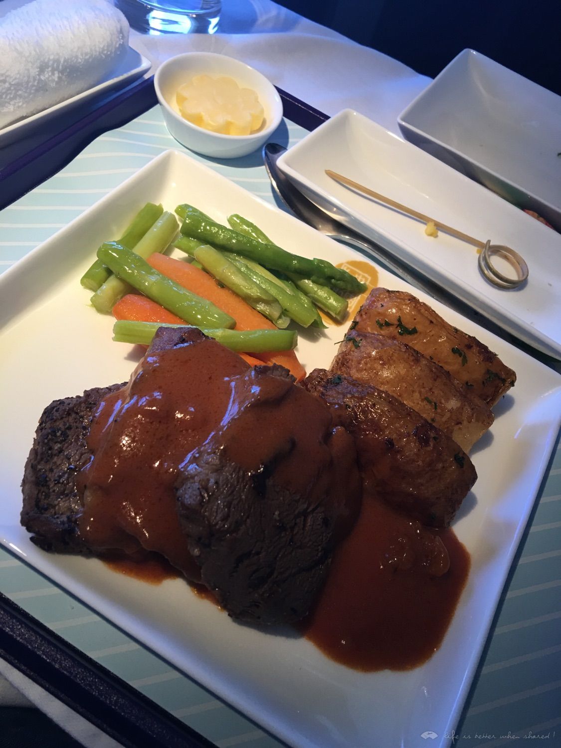 PVG-LAX 77W