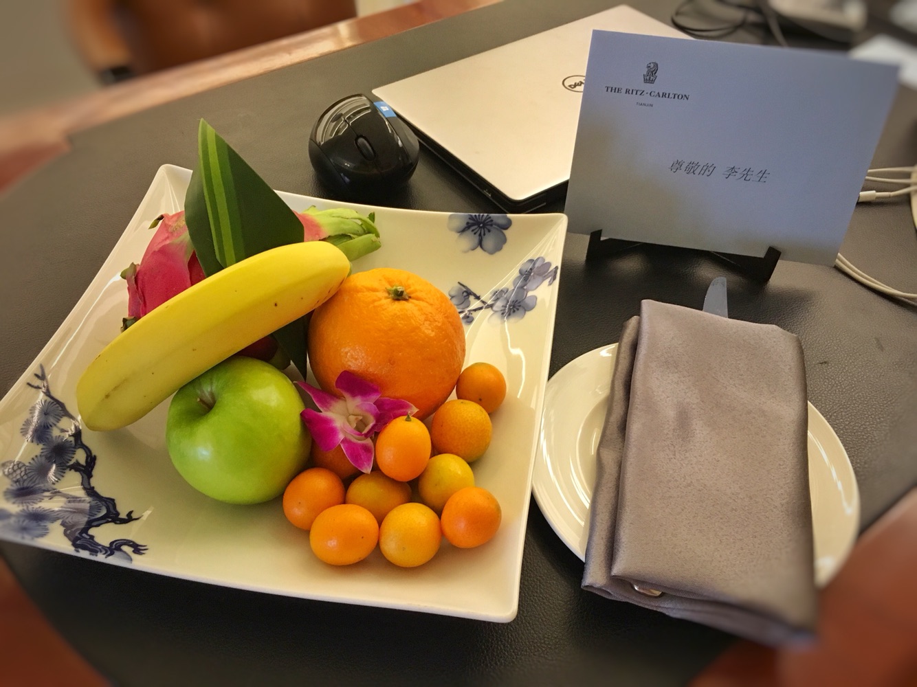 סľƵ~ritz׷顫