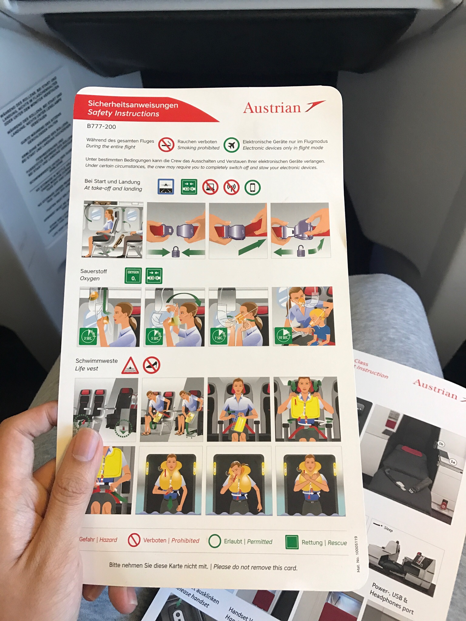 myAustrian µOS75 VIE-PVG 鱨