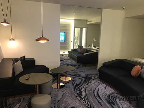 巴塞罗那W酒店，很赞，BTW泳池不用戴泳帽