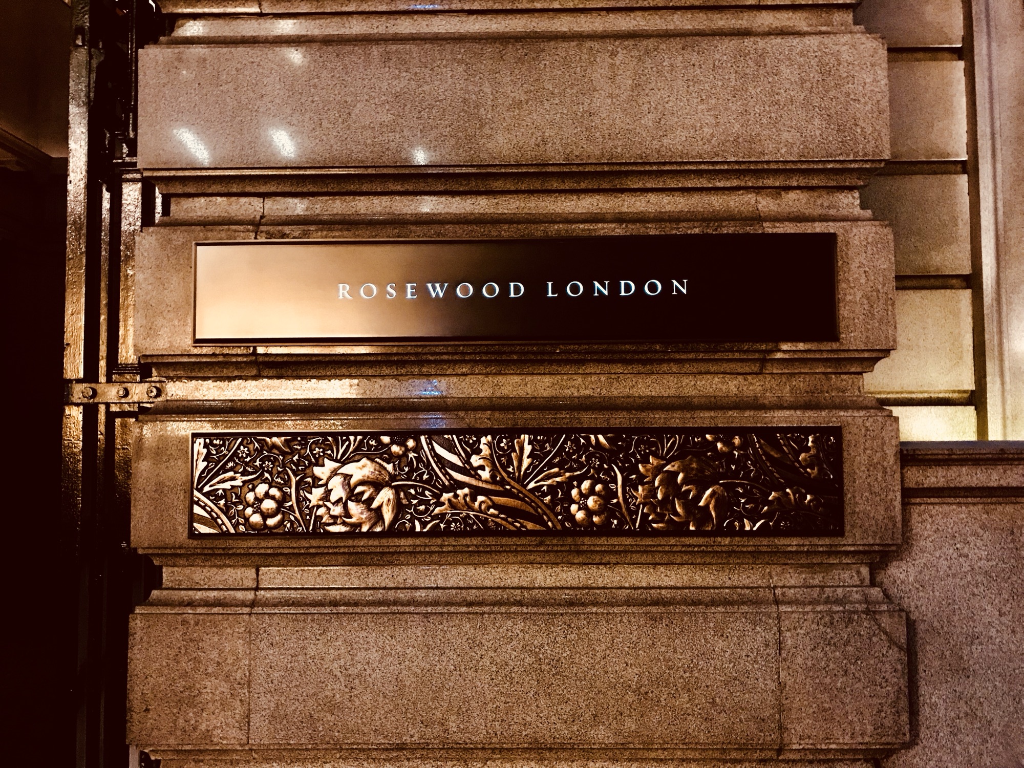 ROSEWOOD | London