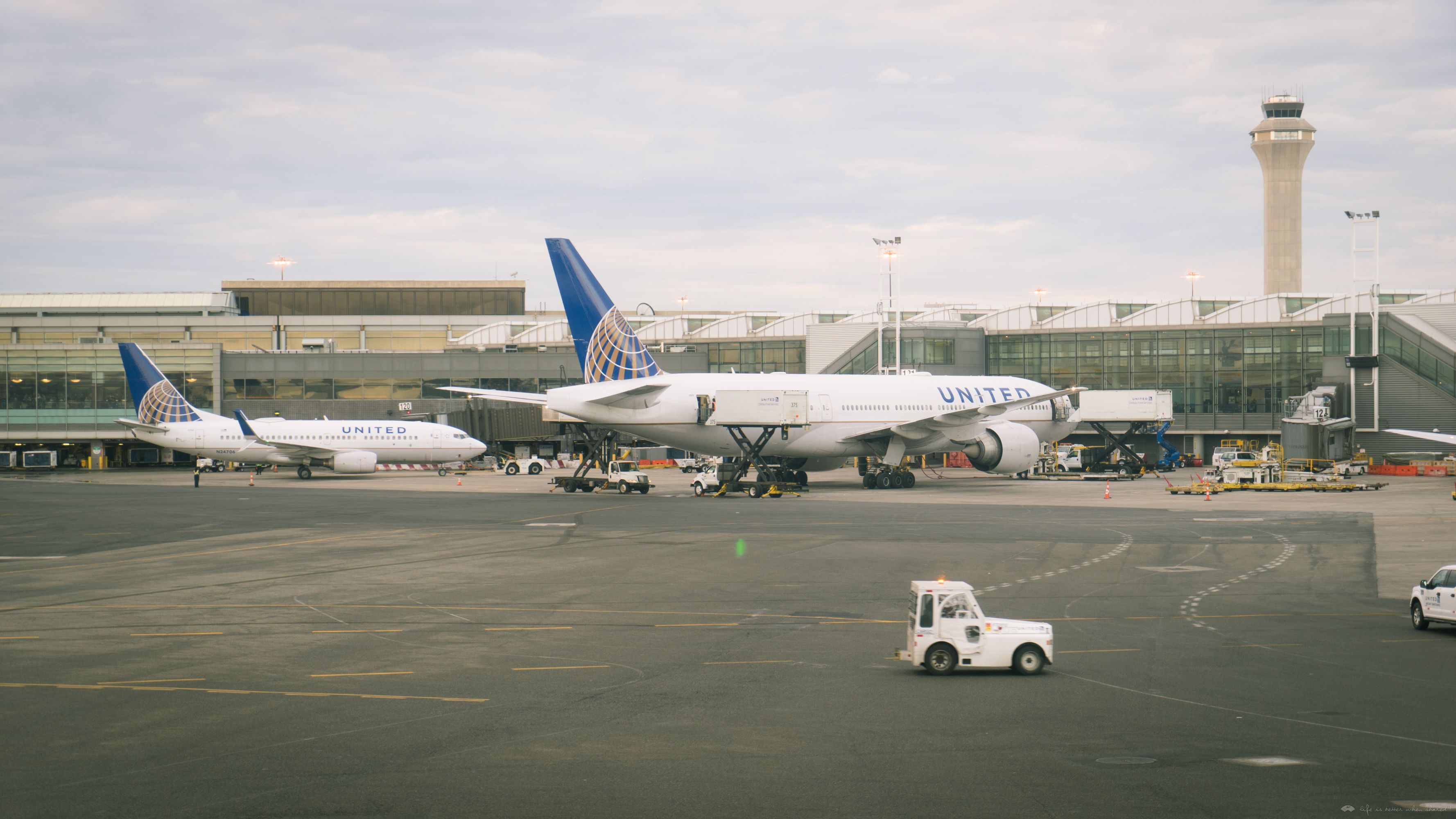 ڡ77W Polaris飨UA539 EWR-SFO