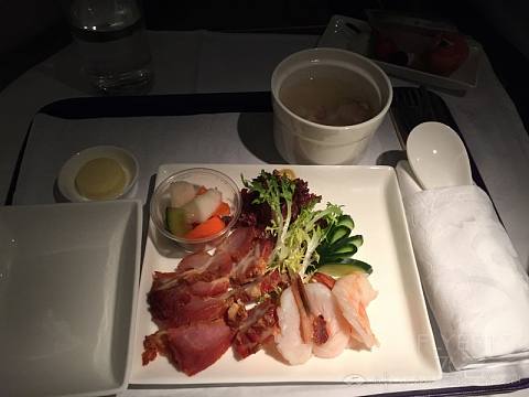 东航商务舱食物2