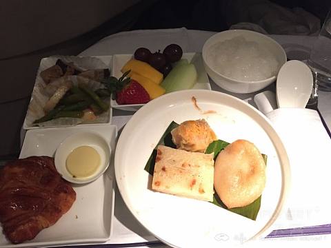 东航商务舱食物6