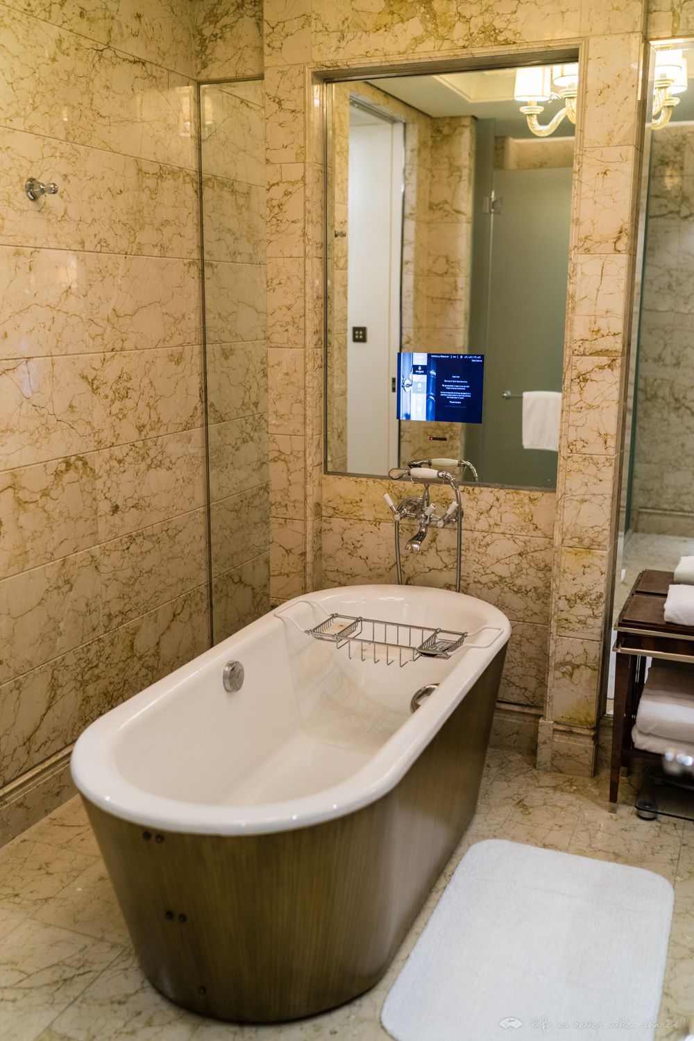 The St. Regis Singapore, ¼