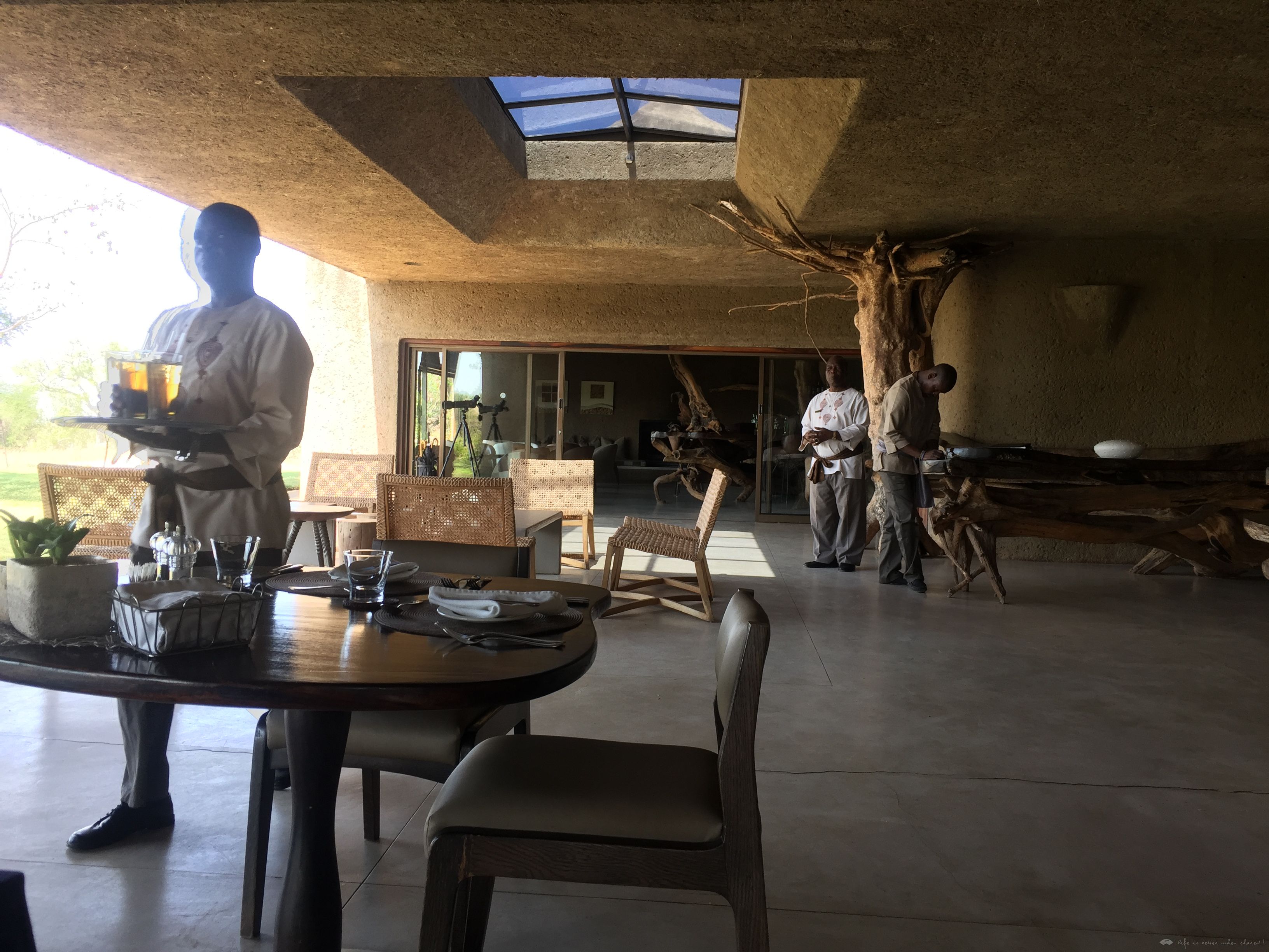 [Ϸ] Sabi Sabi Earth Lodge