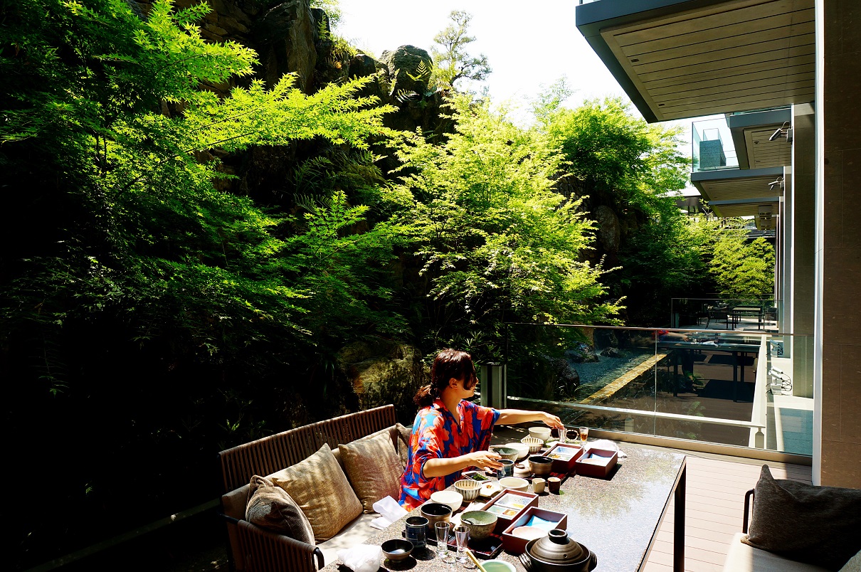 Four Seasons & The Ritz-Carlton Kyoto - ļ & ˼