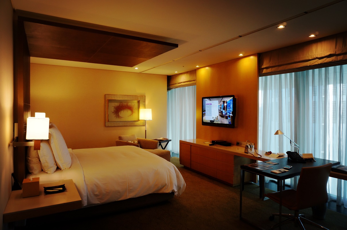 The Ritz-Carlton & Four Seasons Tokyo - ˼ & ֮ļ