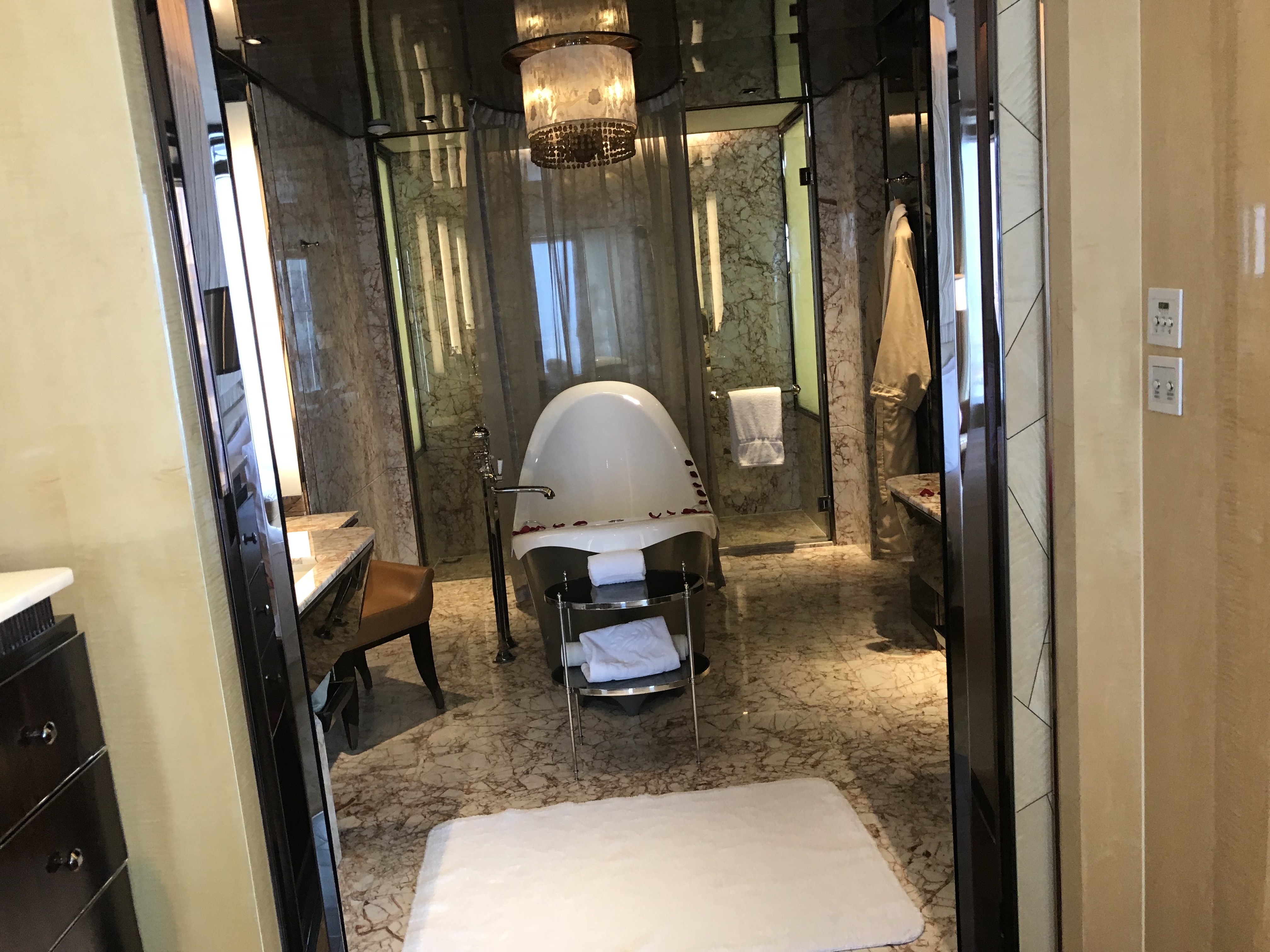 The Ritz Carlton Shanghai, Pudong - Carlton Suite ׷