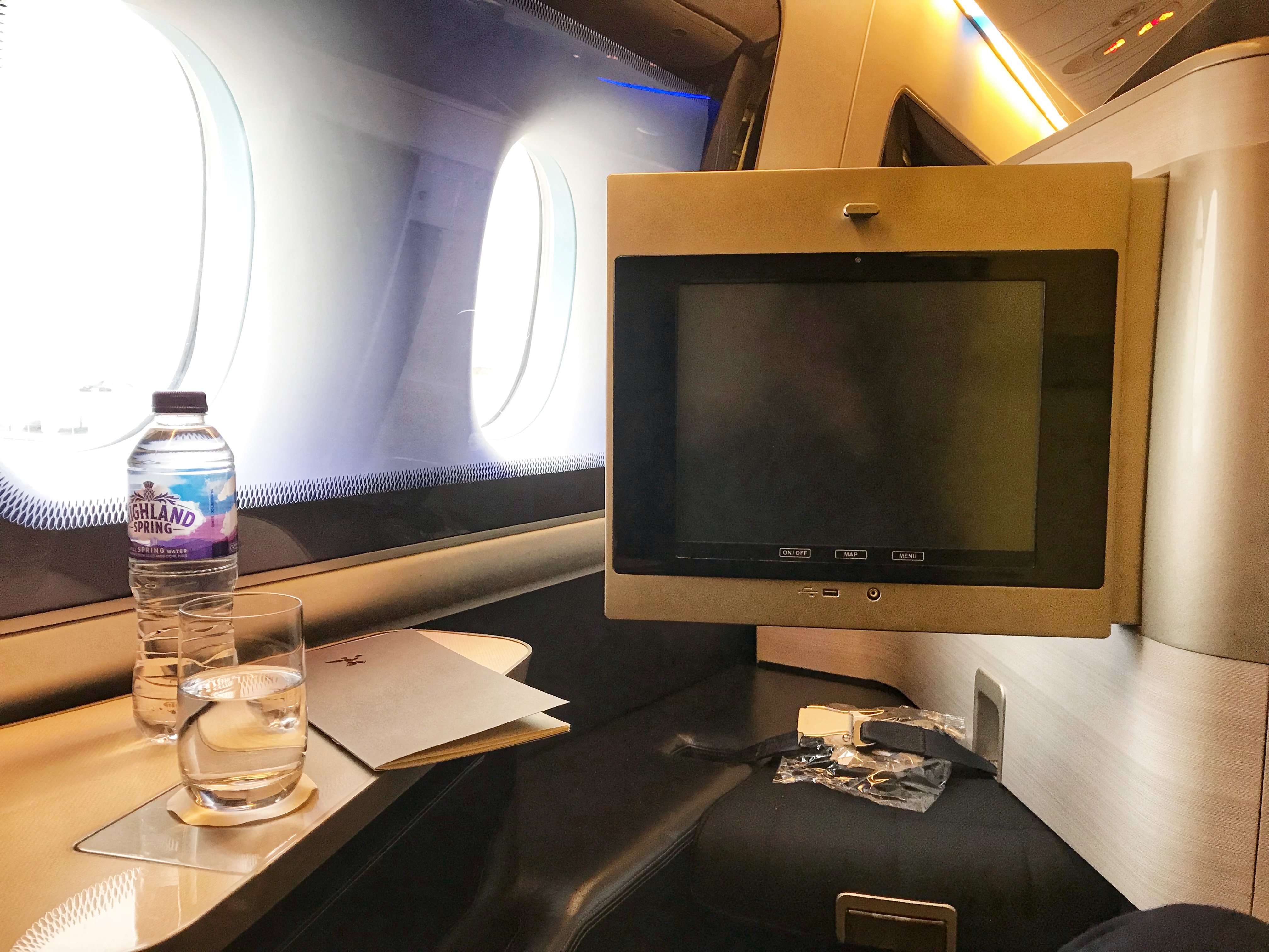 ƺ˾ر֡Ӣ׶Ϻ LHR-PVG 772ͷȲReport