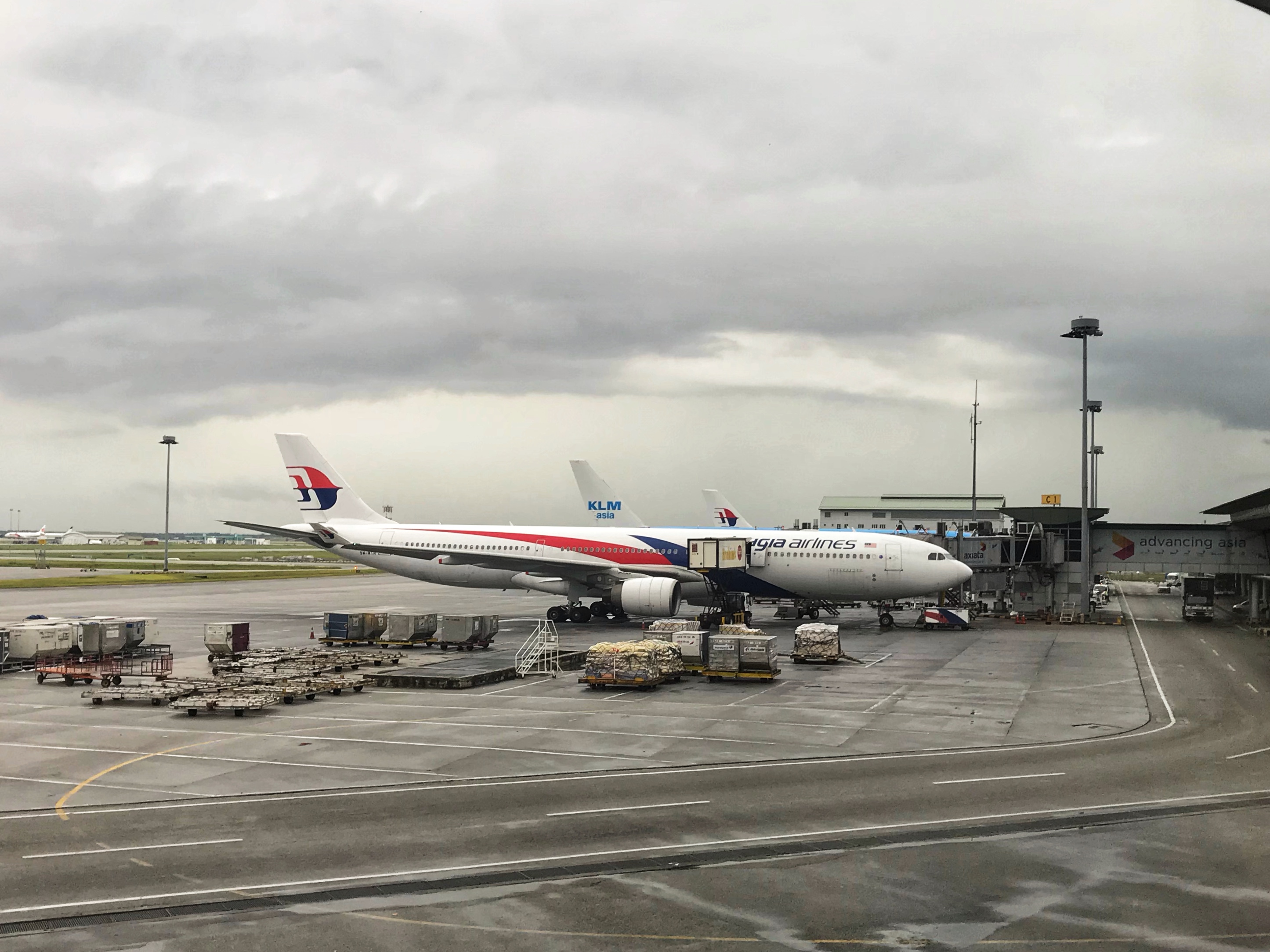  Malaysia Airlines A330 KUL-AKL Report ĳ