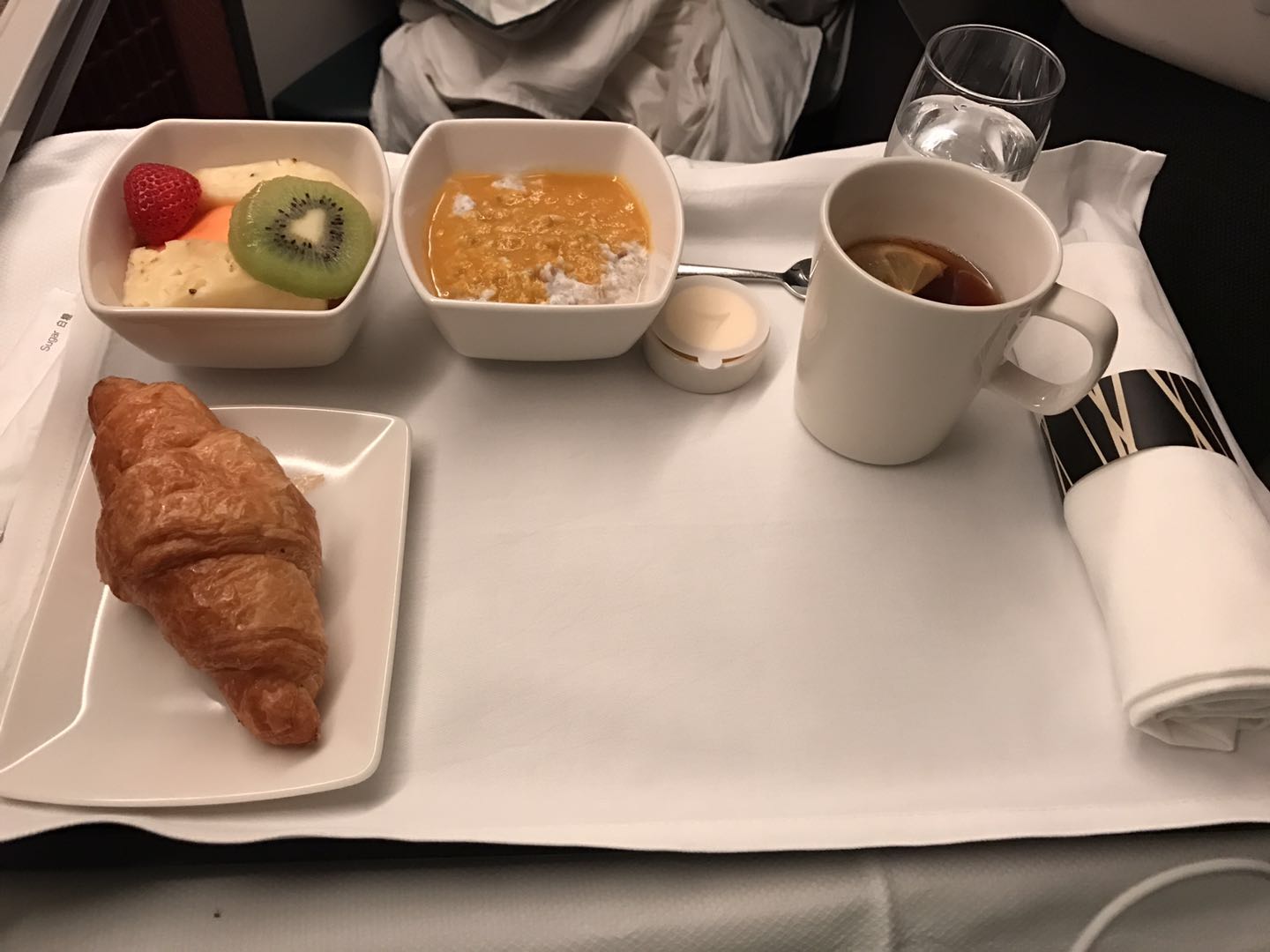 ʢѸĹ̩պۻ HKG-AMS/MXP-HKGͷȲ鱨