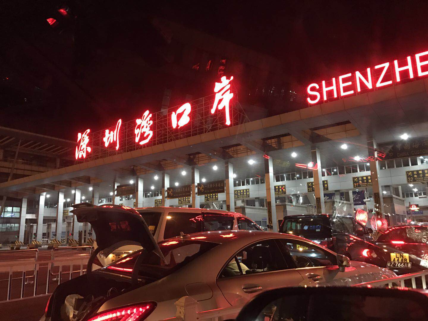 ʢѸĹ̩պۻ HKG-AMS/MXP-HKGͷȲ鱨