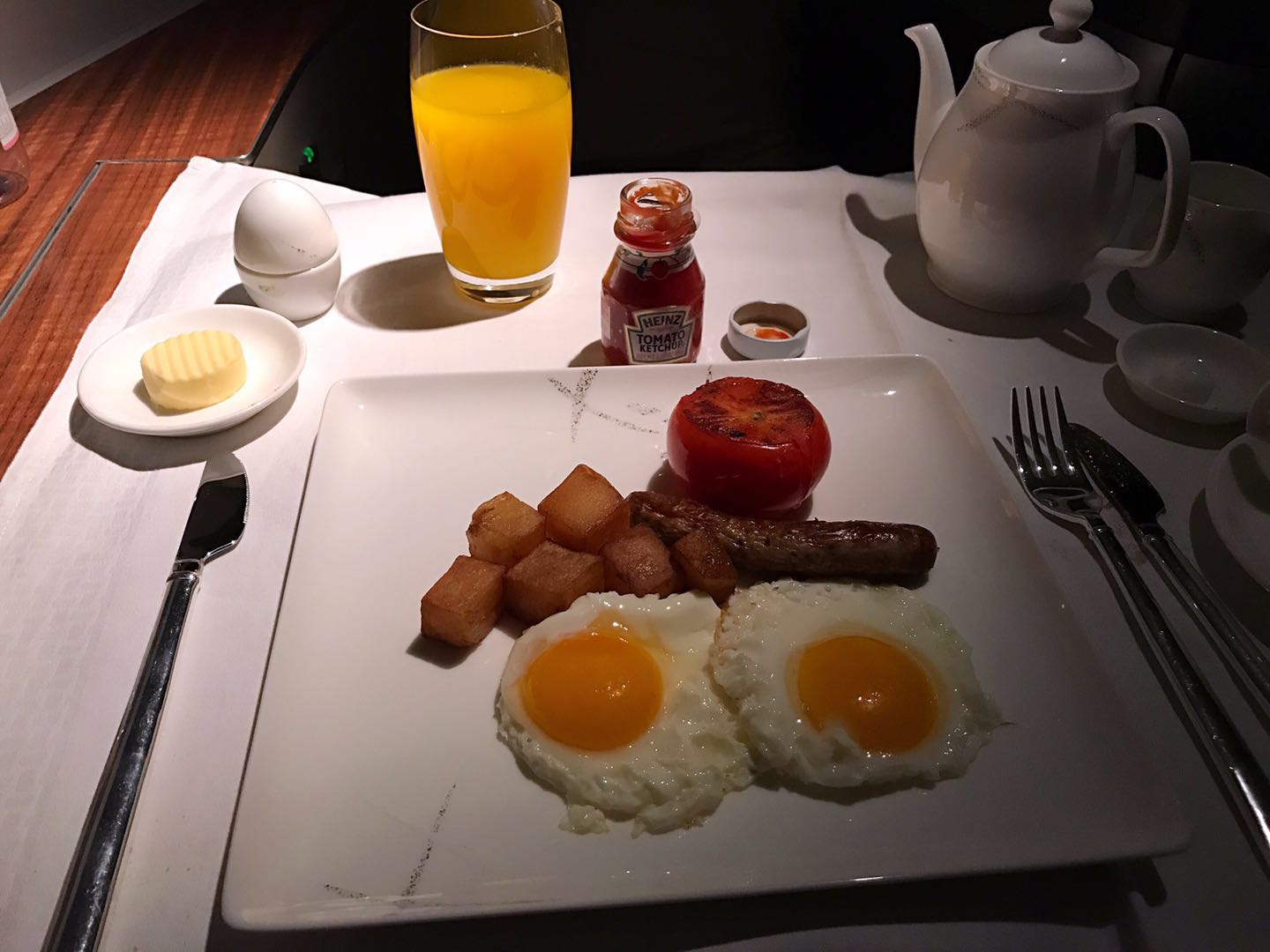 ʢѸĹ̩պۻ HKG-AMS/MXP-HKGͷȲ鱨