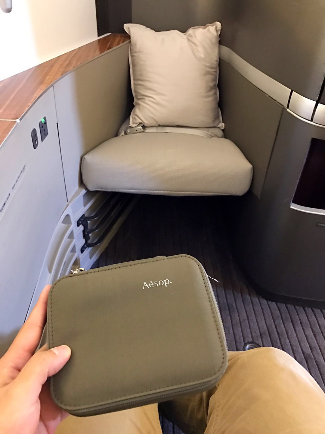 ʢѸĹ̩պۻ HKG-AMS/MXP-HKGͷȲ鱨