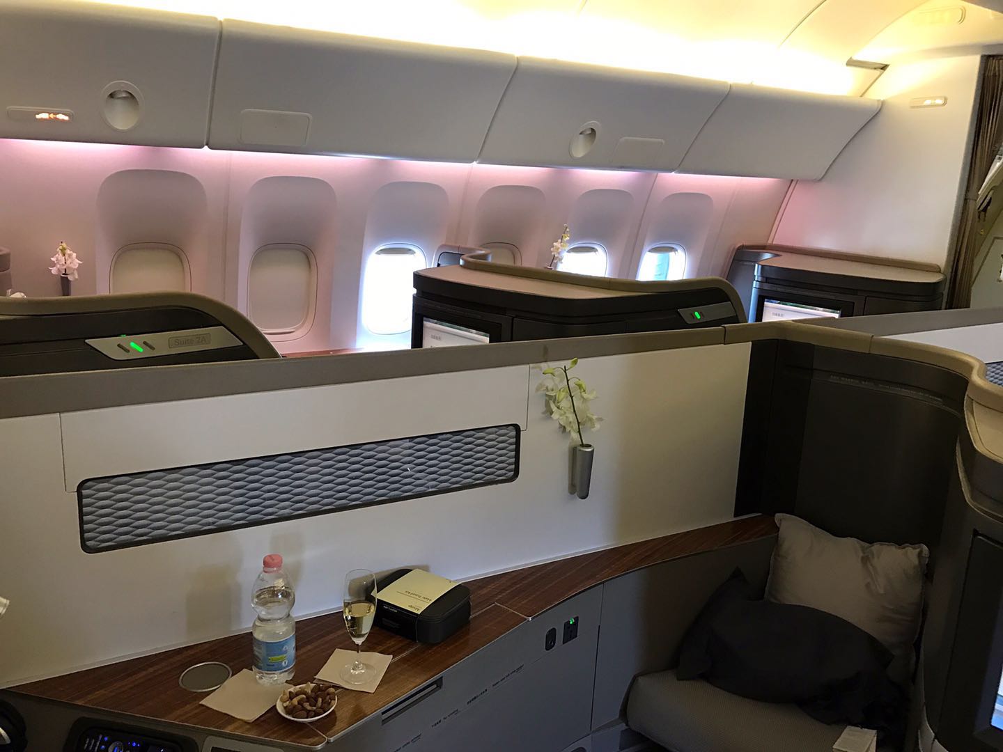 ʢѸĹ̩պۻ HKG-AMS/MXP-HKGͷȲ鱨