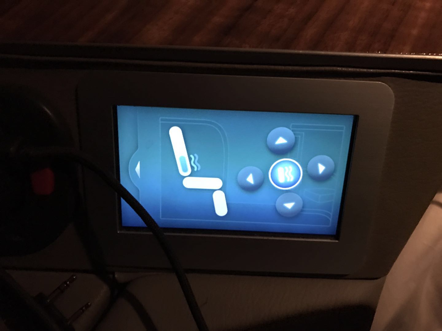 ʢѸĹ̩պۻ HKG-AMS/MXP-HKGͷȲ鱨