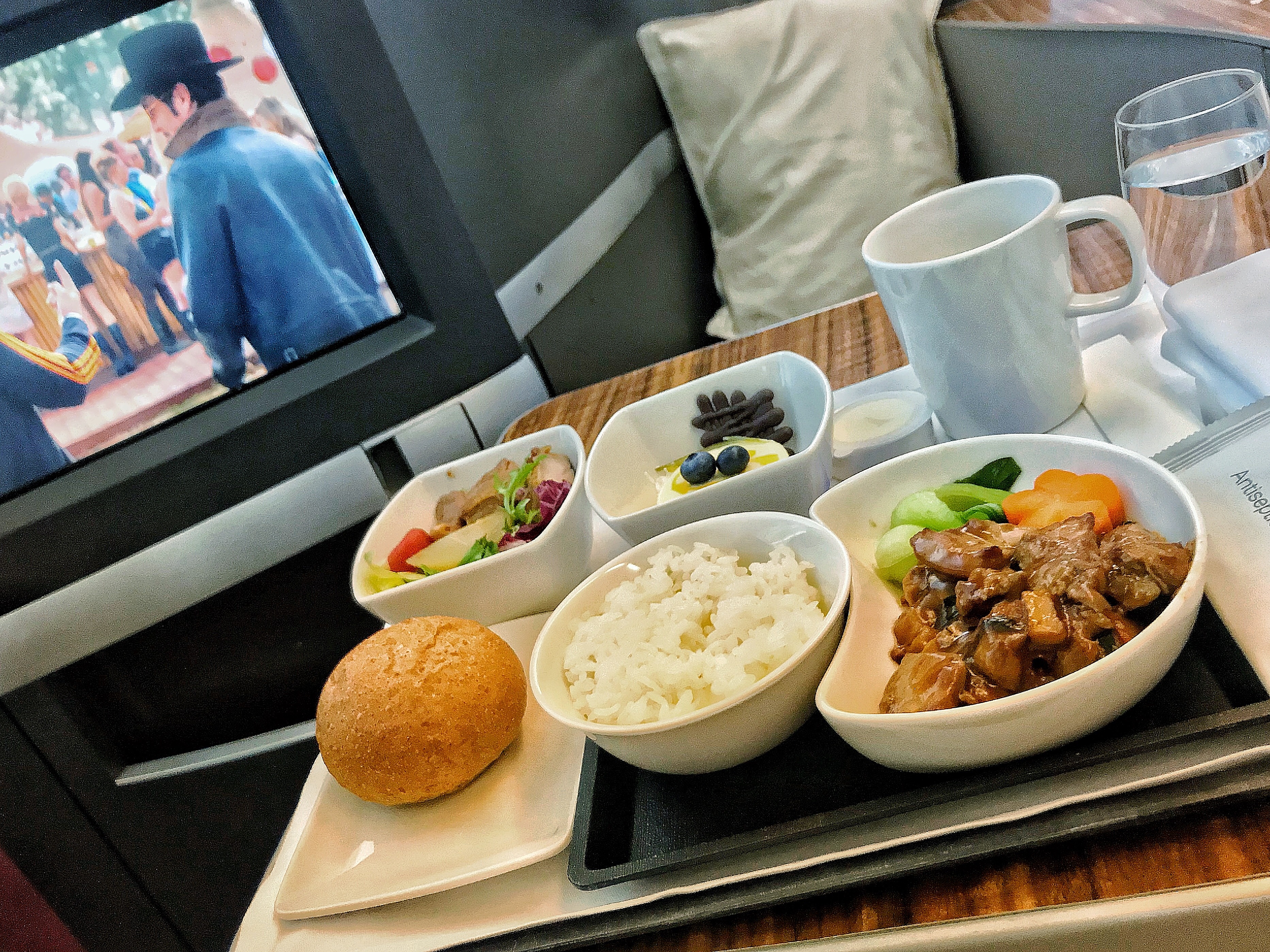 ̩ TPE-HKG ^Ȱ̄շ