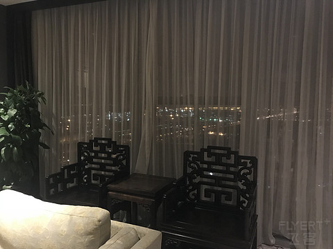 外高桥喜来登～入住码字中