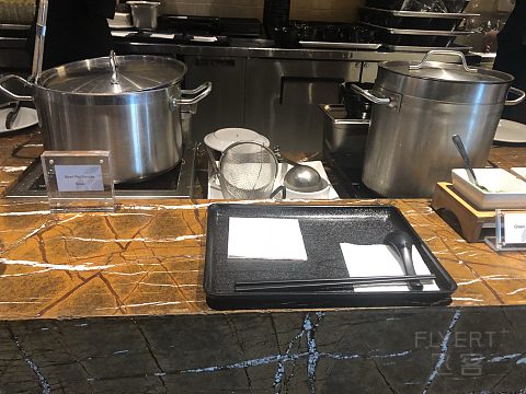 东航MU208 多伦多飞上海 商务舱